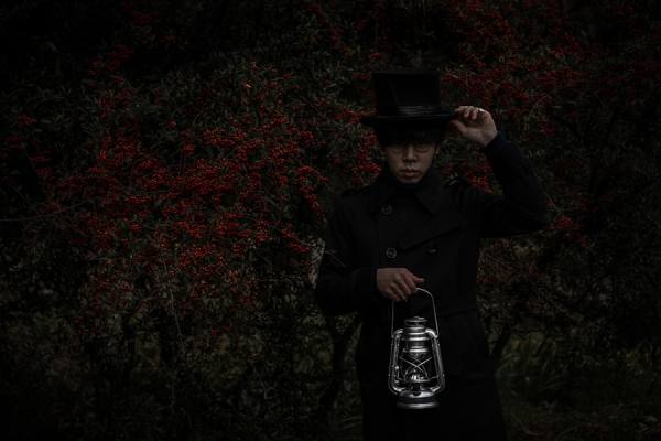 Photograph Kouji Maruyama Dark Man on One Eyeland